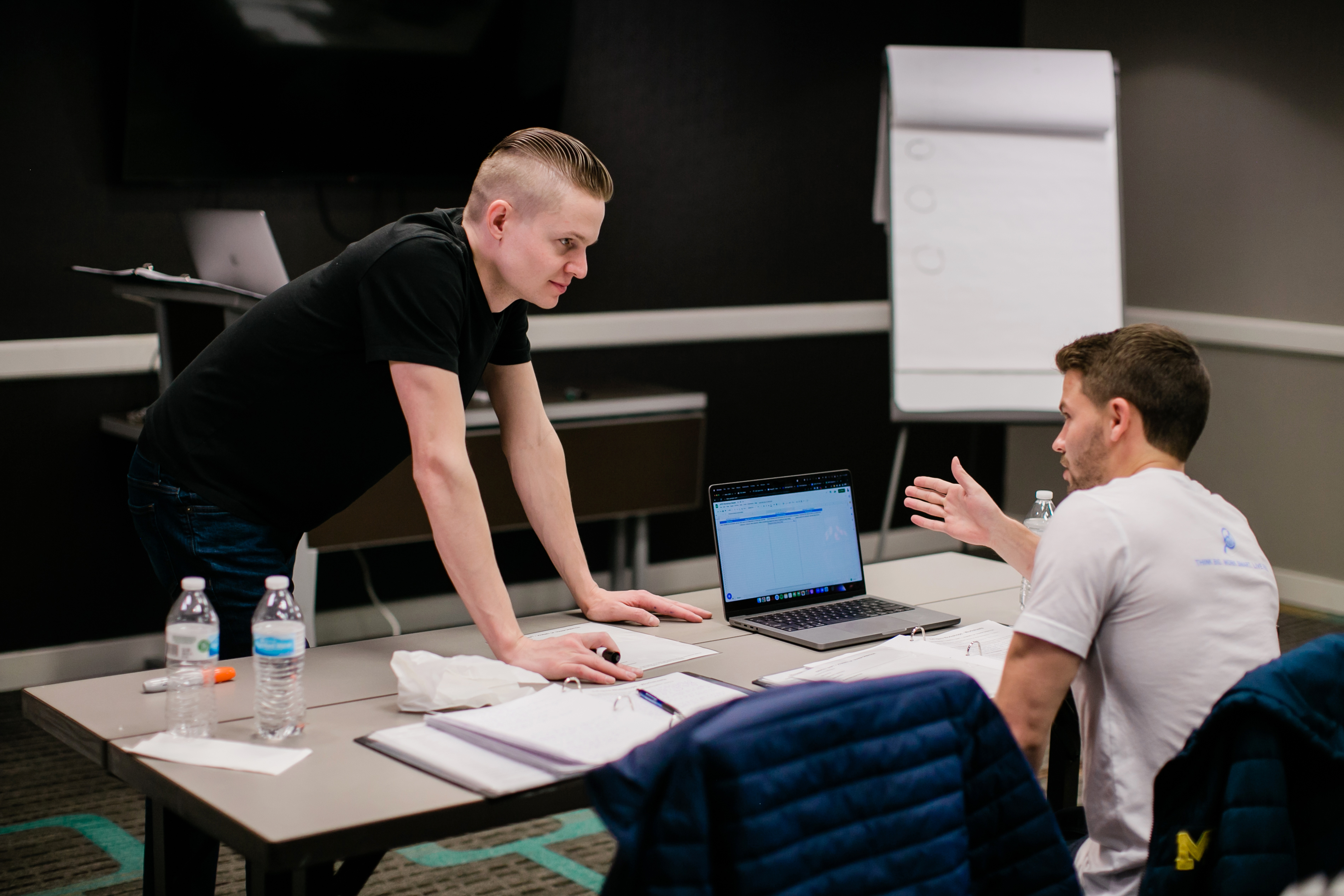 Josh Forti coaching an entrepreneur one-on-one